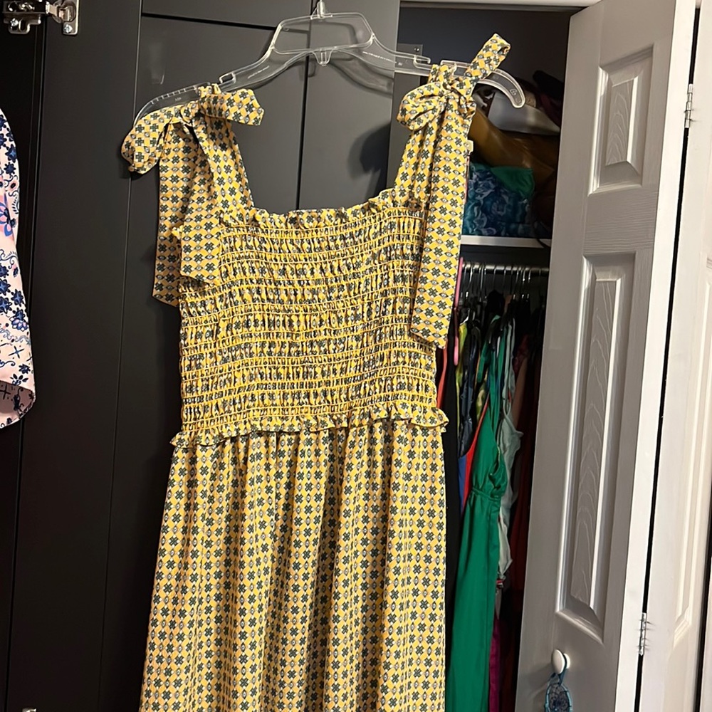 Cute yellow dress